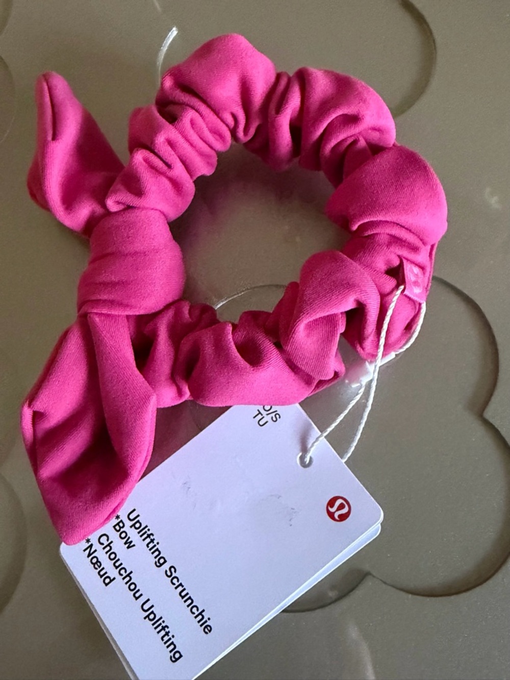 LULULEMON Uplifting Scrunchie Bow NWT - Pink Raspberry Coulis - Picture 6 of 13